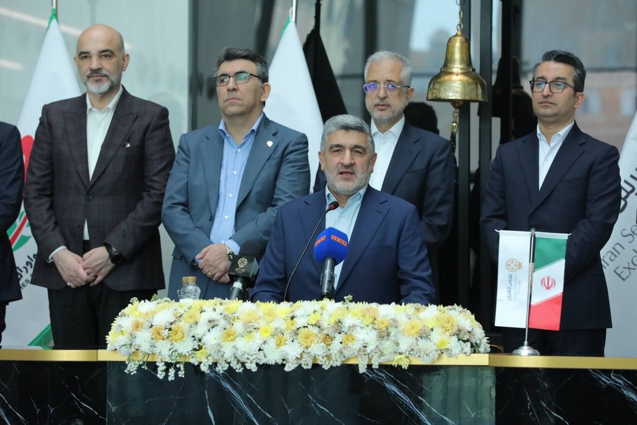 بررسی روند بازار سرمایه در نیمه دوم سال و برنامه‌های رئیس سازمان بورس